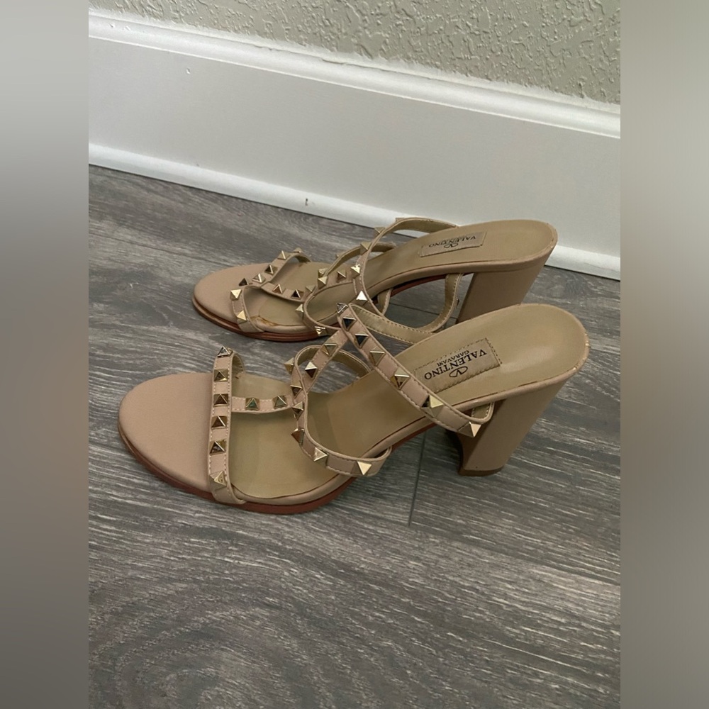 Valentino Garavani Rockstar Stud Caged Leather Tan Nude Sandals Size 42/ US 12